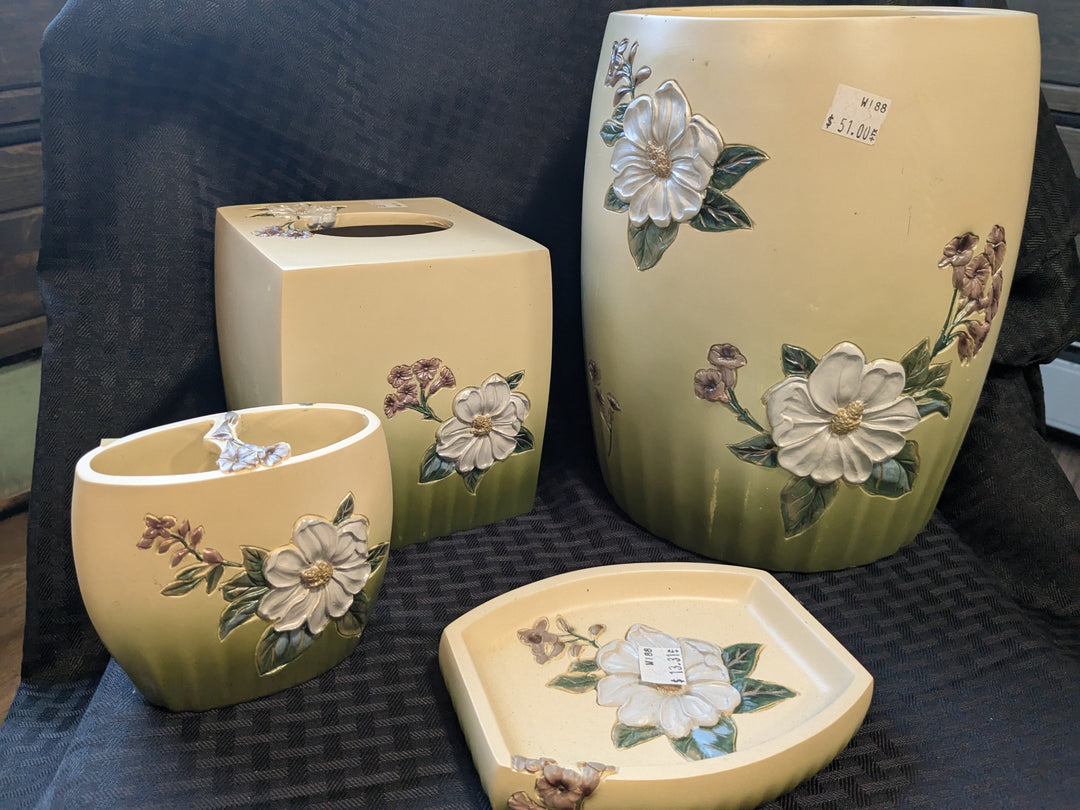 sweet magnolia bath set