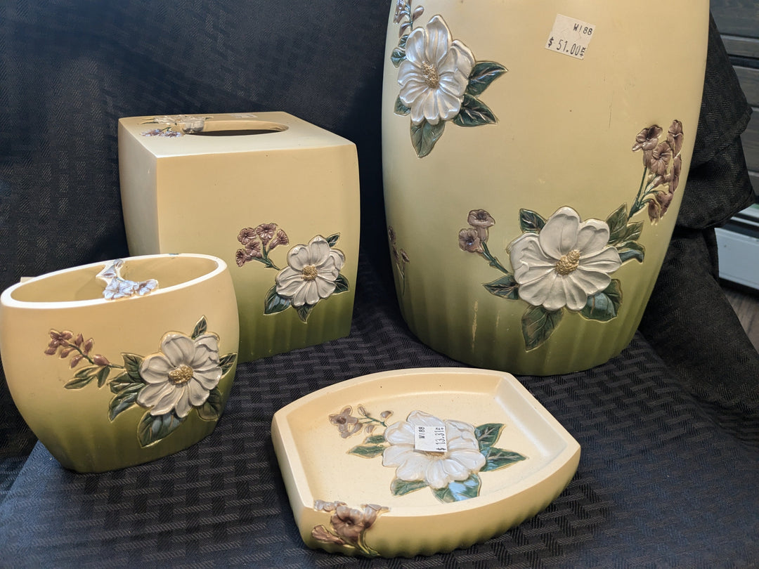 sweet magnolia bath set